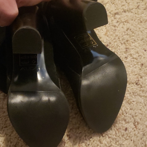 Shoes - Picture 3 of 3